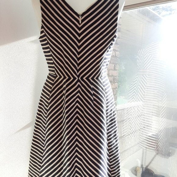 Anthropologie Maeve Mitered Stripe Dress 6 - Picture 3 of 7